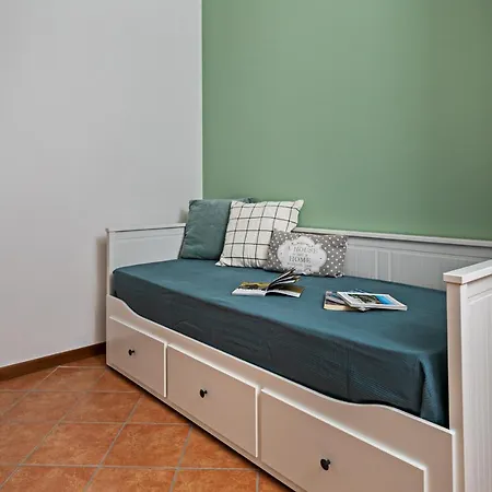 Ida - Regarda Travel Chalet Costermano